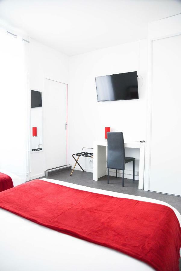 Cit'Hotel L'Europe - Cholet Gare Bagian luar foto