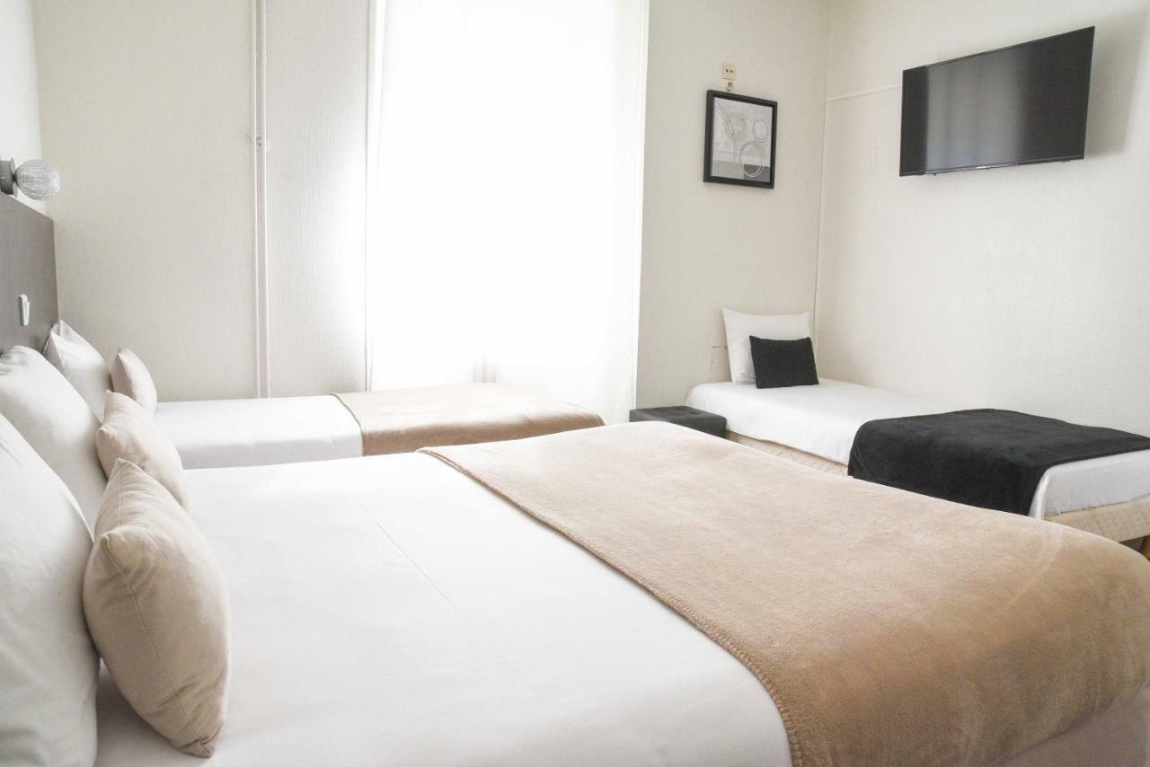 Cit'Hotel L'Europe - Cholet Gare Bagian luar foto